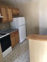 2805 Schroeder Dr Apartments