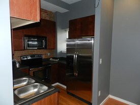 317 S Clinton St Apartments