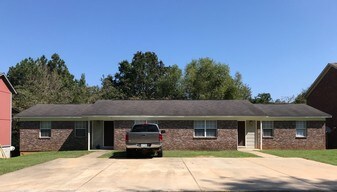 6460 Confederate Dr Marion MS Apartments