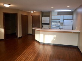 302 S Main St Apartments