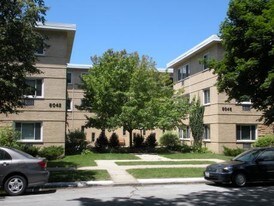 8042 Knox Ave Skokie IL Apartments
