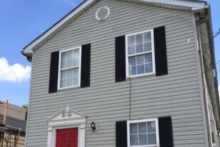 660 Atwood St Apartamentos