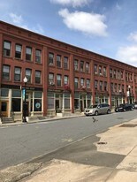 12 Miles St Apartments