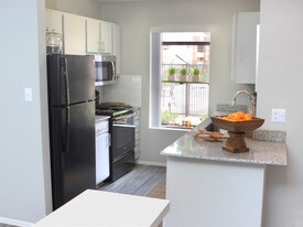 2101 Chandler Apartments