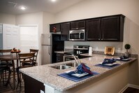 Building Photo - White Oaks Landing Apartamentos in Dayton, Ohio