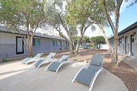 Building Photo - Madison Apartments in Phoenix, Arizona