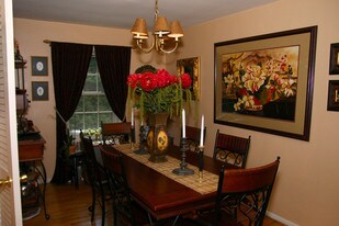 Westfield Hamilton House, LLC Apartments