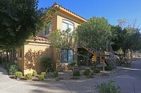 Building Photo - Retreat at the Raven Apartments in Phoenix, Arizona