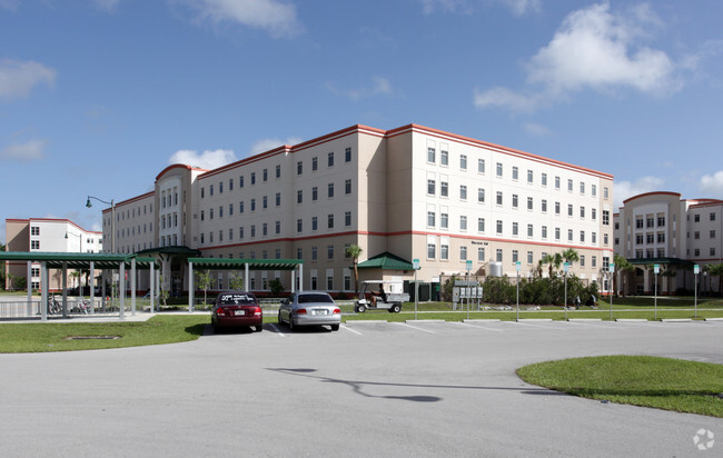 FGCU South Housing - Biscayne Hall Rentals - Fort Myers, FL ...