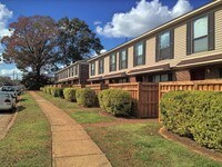Building Photo - University Village at Walker Road Apartments in Jackson, Tennessee