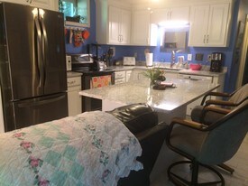 38 Spier Falls Rd Apartments