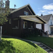 608 11th St Rockford IL Apartments