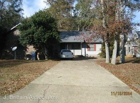 3 Bedroom Single-Family Home for Rent $950