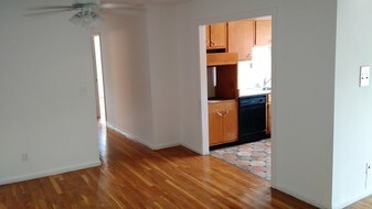 1041 Delta Ave Cincinnati OH Apartments