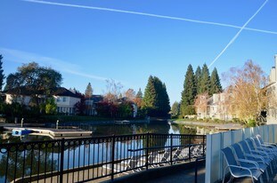 The Landing At Riverlake Apartments