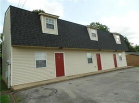 1375 Thompsonville Ln Oak Grove KY Apartments