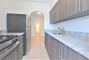 7911 Abbott Ave Miami Beach FL Apartments