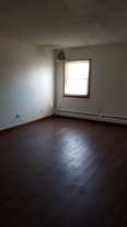 317 Brasher St Nashua IA Apartments