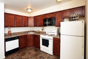 Berkshire Hills Townhomes And Apartments