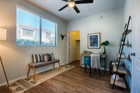 Building Photo - Clarendon Park Apartments in Phoenix, Arizona