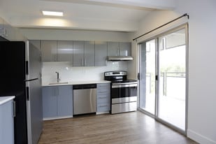 Luxe Tower Apartments