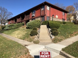 300 N 6th St Apartments
