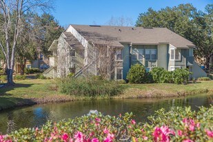 ARIUM Deerwood Apartments