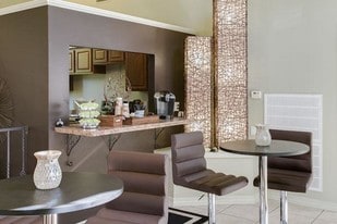 Calais Forest Apartments