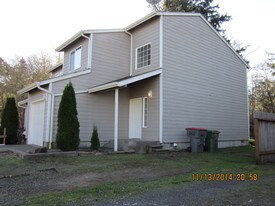 582 7th Ave Warrenton OR Apartments