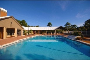 The Club at Panama Beach Apartments