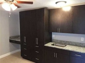 28 SW 9th St Hallandale Beach FL Apartments