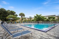 Building Photo - Rio Apartments in Miami, Florida