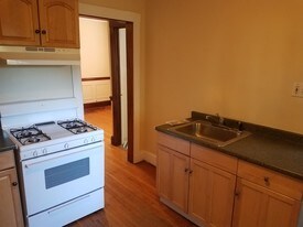 700 Metropolitan Ave Boston MA Apartments