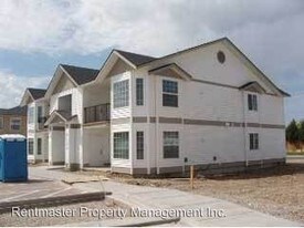 3 Bedroom Condo Unit for Rent $825