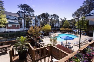 Marina Shores Apartments