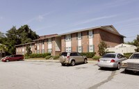 Andover Crossing Apartments