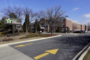 Furnished Studio – Chicago - Westmont - Oa...