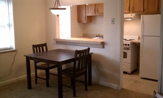 409 Rohrer St Greensburg PA Apartments