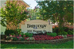 Brookhollow Apartments