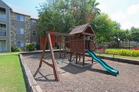 Building Photo - Villa de Oro Apartments in San Antonio, Texas