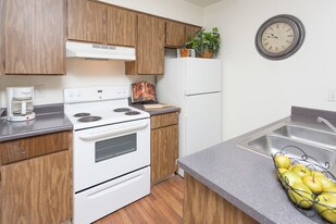 Ridgeway Village Apartments