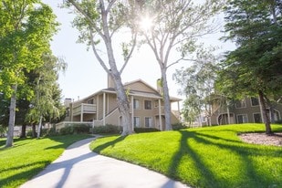 Amador Lakes Apartments