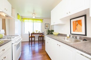 Woodvale Apartments