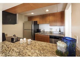 One Franklin Town Apartments