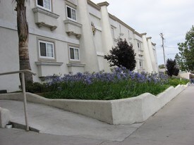 2450 W 239th St Torrance CA Apartments