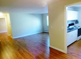 45 Oakwood Ave West Hartford CT Apartments