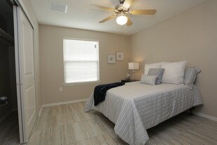 Dyer Palms Apartments