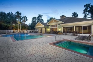 Ashton at Waterford Lakes Apartments