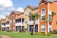 Building Photo - 525 Avalon Park Apartments in Orlando, Florida