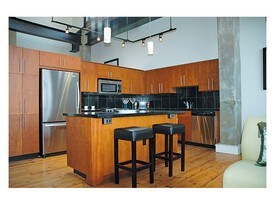 Lucky Strike Apartments